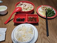 -张太婆老妈蹄花川菜馆·中华餐饮老字号(望平街店)