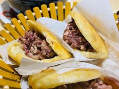 -闫家驴肉老店(华电一校店)