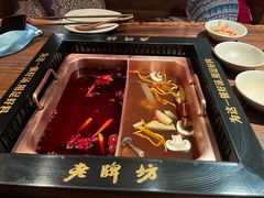 -老牌坊云南鱼豆花火锅(嵩山店)