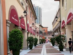 -佛罗伦萨小镇广佛名品奥特莱斯(疏港路店)