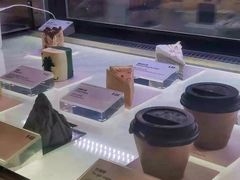 -Fridi Patisserie Cafe