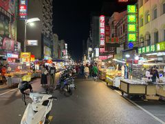 -六合夜市
