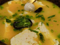 维园特色石锅豆腐-维园悦谱·海派家常菜(乌鲁木齐南路店)