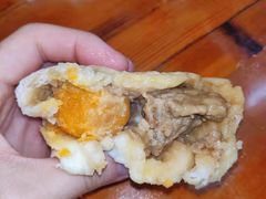 咸蛋黄超人包-老陶包子铺(南大西南村店)