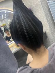 点击看大图 -七分屋LA·烫发·染发·剪发