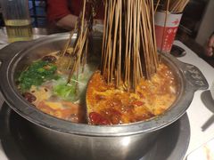 串串香火锅-让签签飞小郡肝串串香(春熙路形象店)