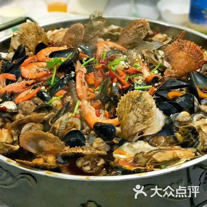 老青岛·海鲜大咖蒸汽海鲜锅