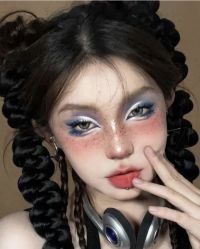 -明天见·化妆造型工作室
