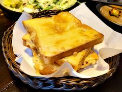 烤面包片-Local泰莲庭(虹鳟鱼店)