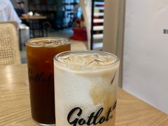 鸳鸯椰椰白-GOTLOT COFFEE&KITCHEN角落厨房NOOK店
