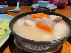 纳西腊排骨炖山药汤-丽江金茂凯悦臻选酒店-滇香馆