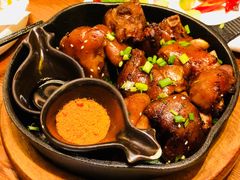 个旧烤猪蹄-云海肴·汽锅鸡·云南菜(苏州中心店)