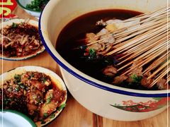 -拈签一笑黄牛肉辣卤串串