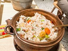 铜锅牛肝菌焖饭-一坐一忘云南菜(卓悦中心)