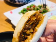 西安肉夹馍-秦香阁·西北家常菜(徐汇日月光中心店)