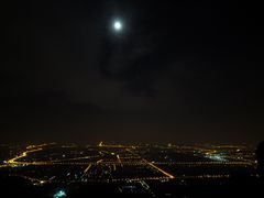 -鬼笑石后山停车场
