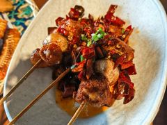 -包整·丝娃娃(一览甲秀楼风景店)