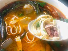 牛肉米粉-东关吉祥西安腊汁肉夹馍(健德门店)