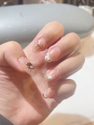 -UGIRL有个美甲