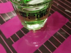 -爱雍·乌节