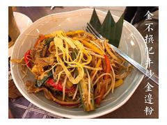 金不换肥牛炒金边粉-CHINCHIN 青青·泰国料理(万象食家店)