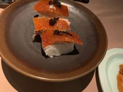 鱼子酱片皮鸭寿司-夜上海(新天地店)