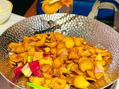 -雀舞云南菜(天津天河城购物中心店)