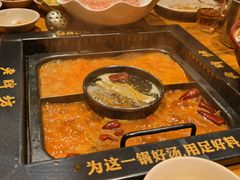 -老牌坊云南鱼豆花火锅(爱建店)