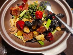 -江上荟·创意中国菜(绿地缤纷城店)