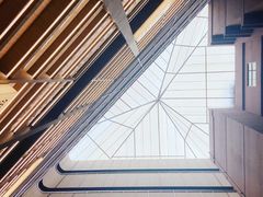 -上海虹桥中心爱琴海亚朵S酒店