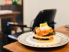 三文鱼水波蛋松饼-AFS Cafe & Canteen(闽江二路店)
