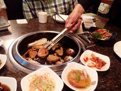 -韩宫宴炭火烤肉(中商世界里店)