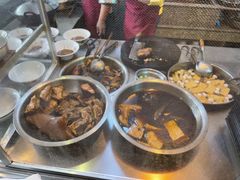 -松树干拌面店