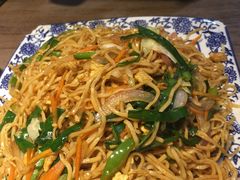 -六福烧烤酒馆(秦隆步行街店)