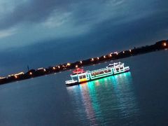 -人民防洪胜利纪念塔