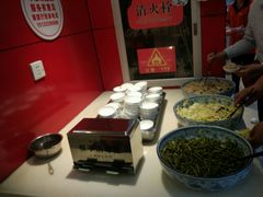 免费咸菜-闫家驴肉老店(华电一校店)