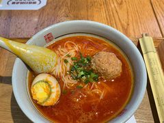 -呼啦面馆·头牌豌杂面(爱琴海店)