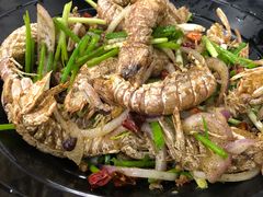 -虾弄弄海派小龙虾·牛羊蝎子火锅