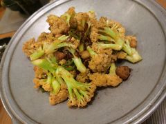 -海派美食·家宴海鲜青岛菜·石锅鲽鱼头(东方城店)