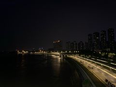 -南京眼步行桥
