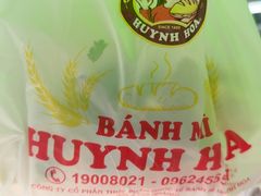 -Bánh Mì Huynh Hoa