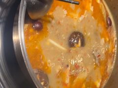 -喃喃椰·糟粕醋·椰子鸡火锅(七堡花园店)