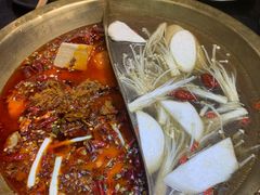 -沸炉重庆老火锅(军事博物馆店)