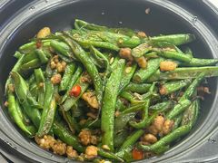 -堂瓦里·33年传统赣菜(第一街区店)