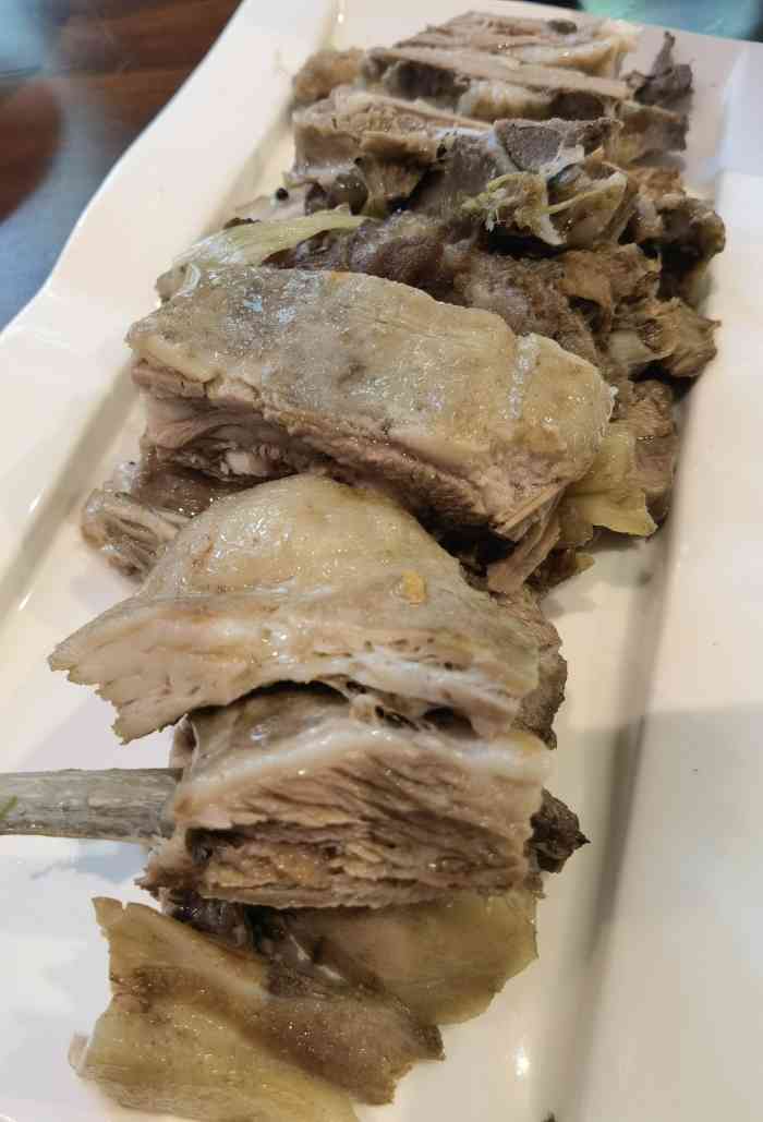 西北楼手抓-"看到网上说的比较好,接站前特意去拔了草,.