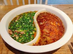 鸳鸯水煮牛肉-成都吃客(九眼桥店)