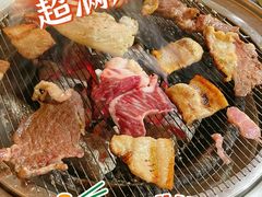 -围炉肉舍•炭烤活鳗•丹东海鲜烤肉(步行街店)