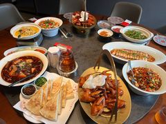 -鸽子侯·家宴·平价海鲜(绿地店)