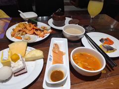 -四海一家自助餐(益田假日广场店)