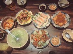 -Cuc Gach Quan Restaurant